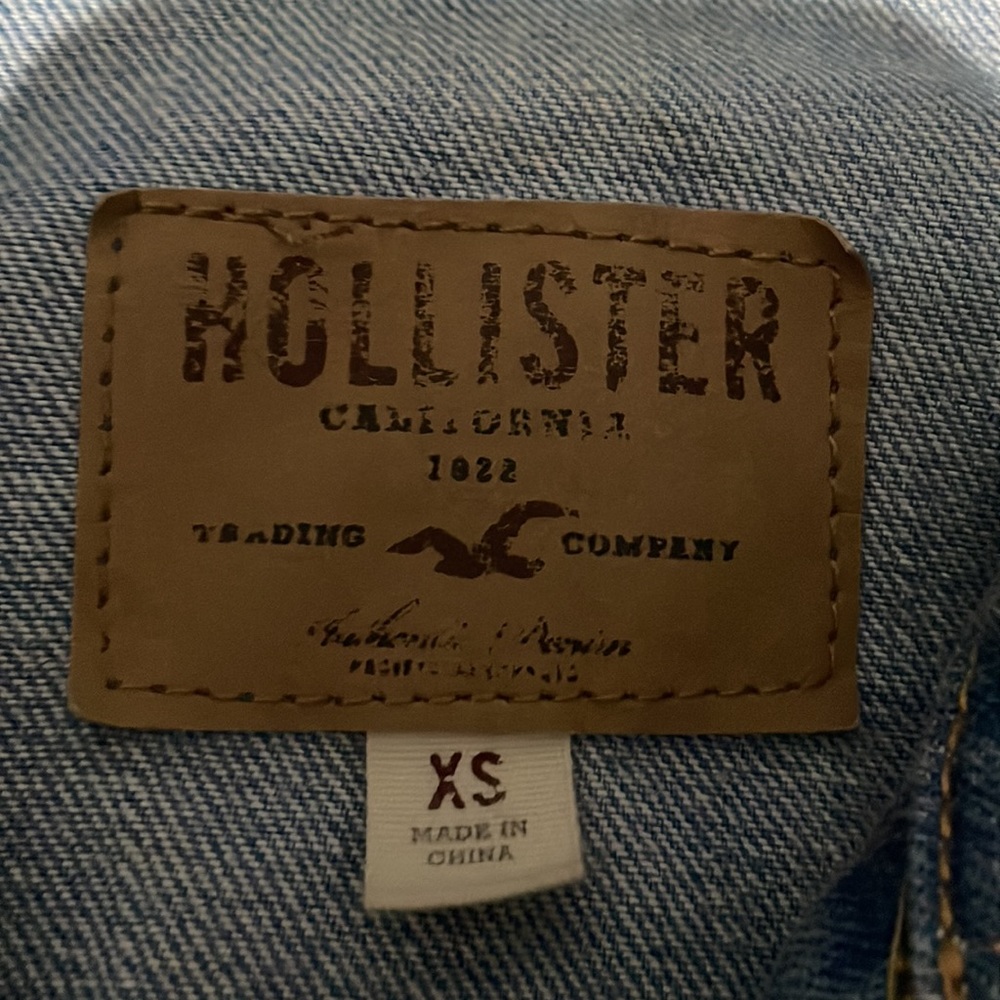 Denim jacket - Picture 2 of 3